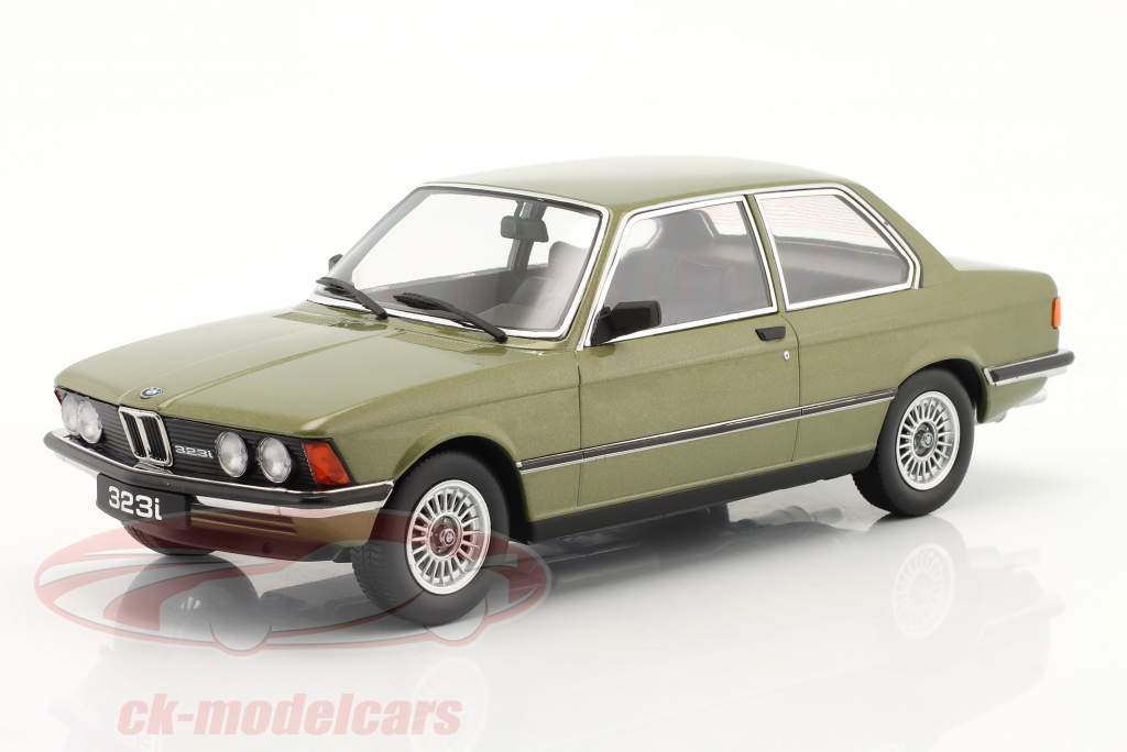 BMW 323i (E21) ano de construção 1978 verde metálico 1:18 KK-Scale