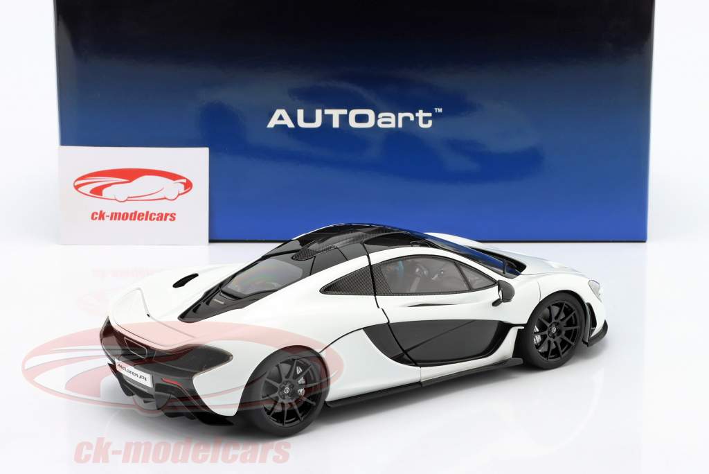 McLaren P1 Baujahr 2013 alaska diamant weiß 1:18 AutoArt
