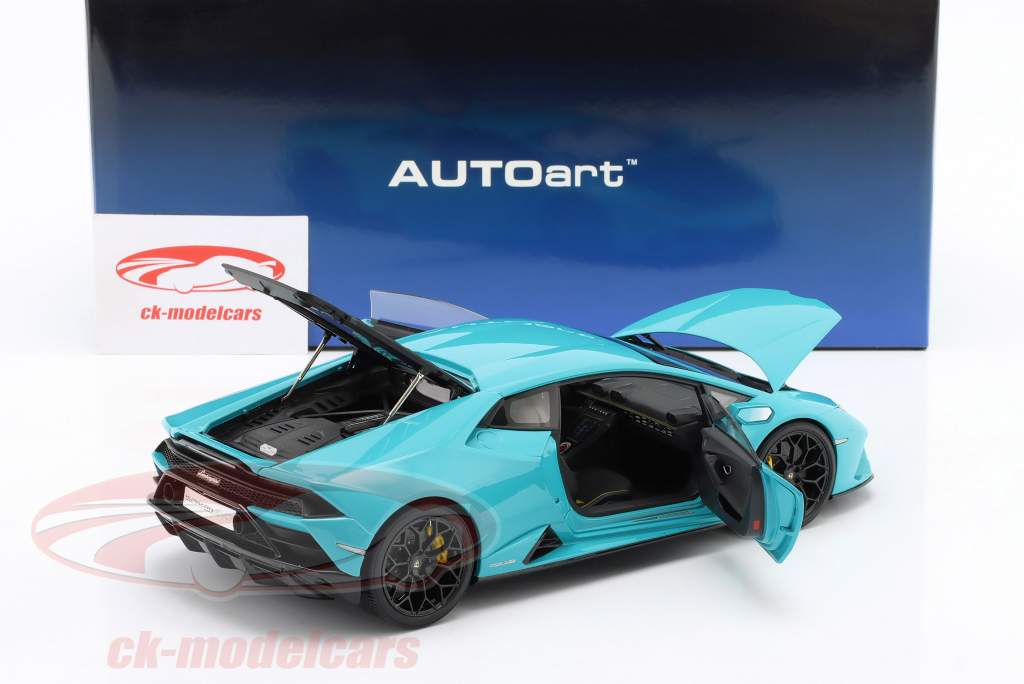 Lamborghini Huracan Evo Год постройки 2019 глауко синий 1:18 AutoArt
