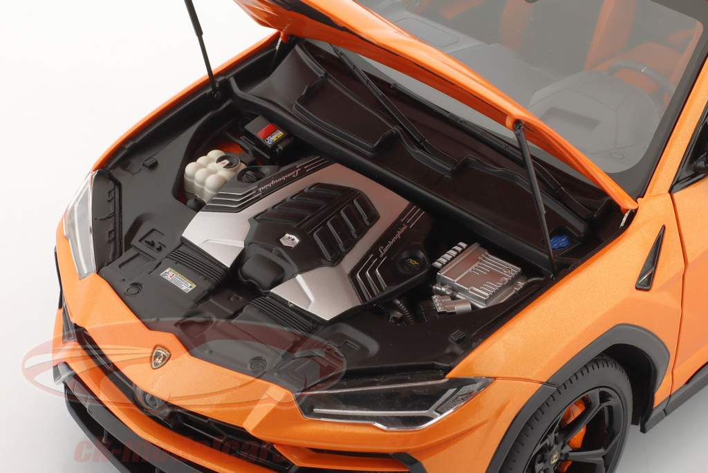 Lamborghini Urus Baujahr 2018 borealis orange 1:18 AutoArt