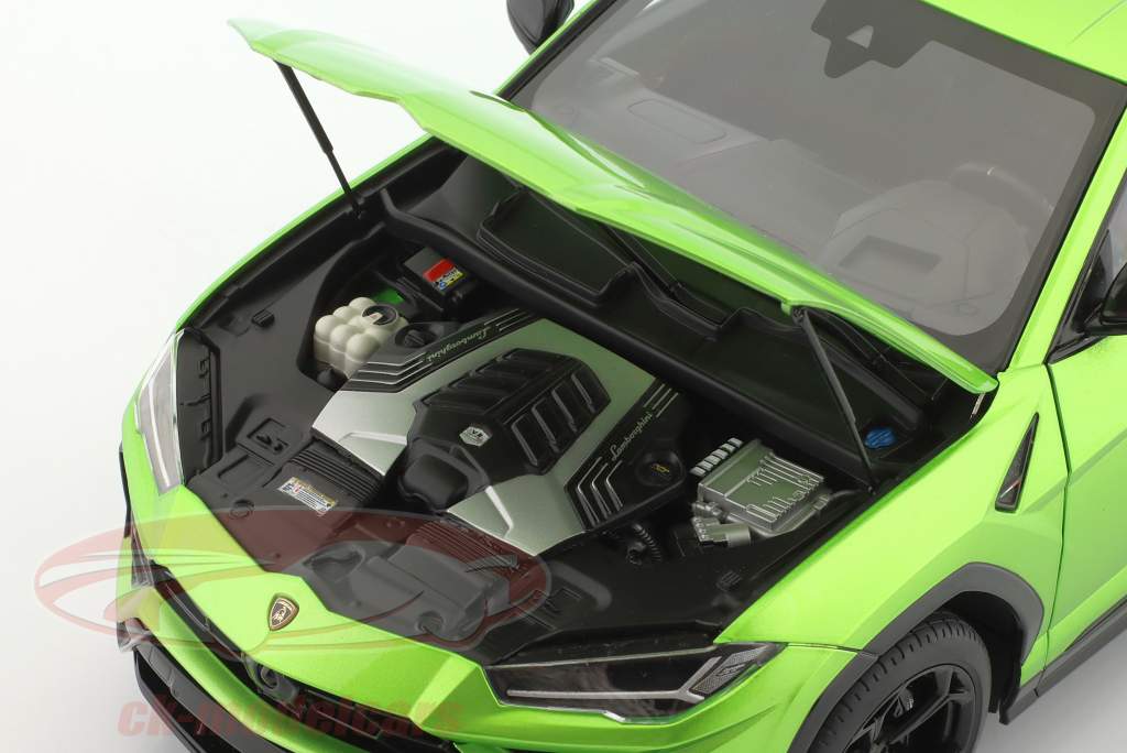 Lamborghini Urus Año de construcción 2018 selvanos verde 1:18 AutoArt