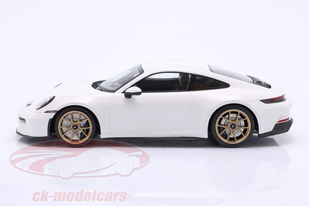 Porsche 911 (992) GT3 Touring 2022 white / neodyme rims 1:18 Minichamps