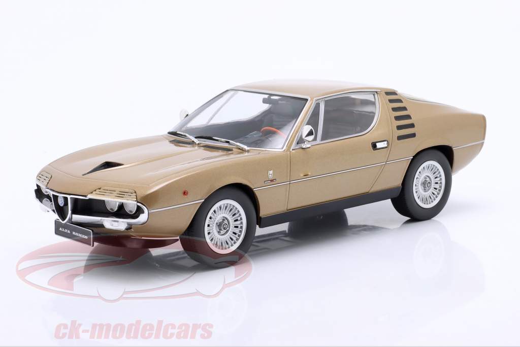 Alfa Romeo Montreal Byggeår 1970 guld metallisk 1:18 KK-Scale