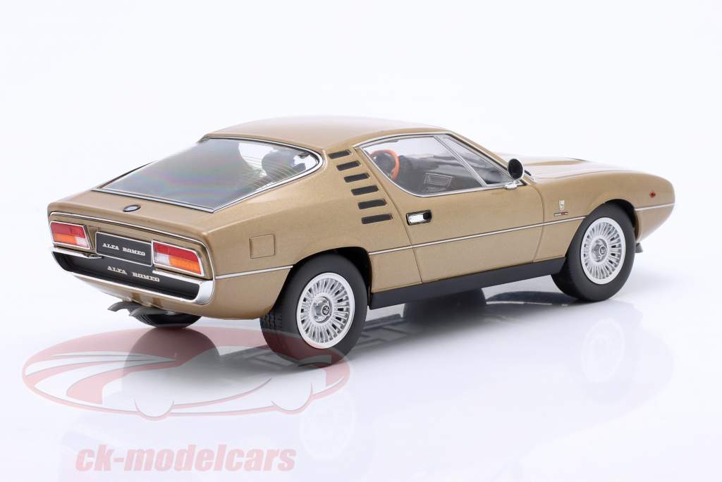Alfa Romeo Montreal Byggeår 1970 guld metallisk 1:18 KK-Scale
