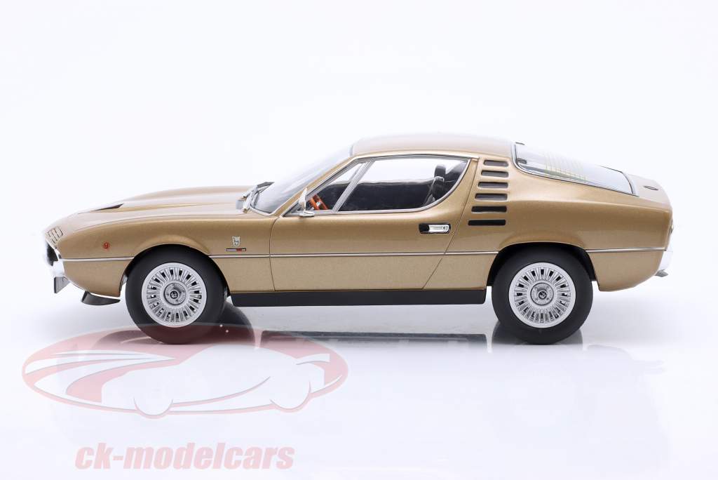 Alfa Romeo Montreal Год постройки 1970 золото металлический 1:18 KK-Scale