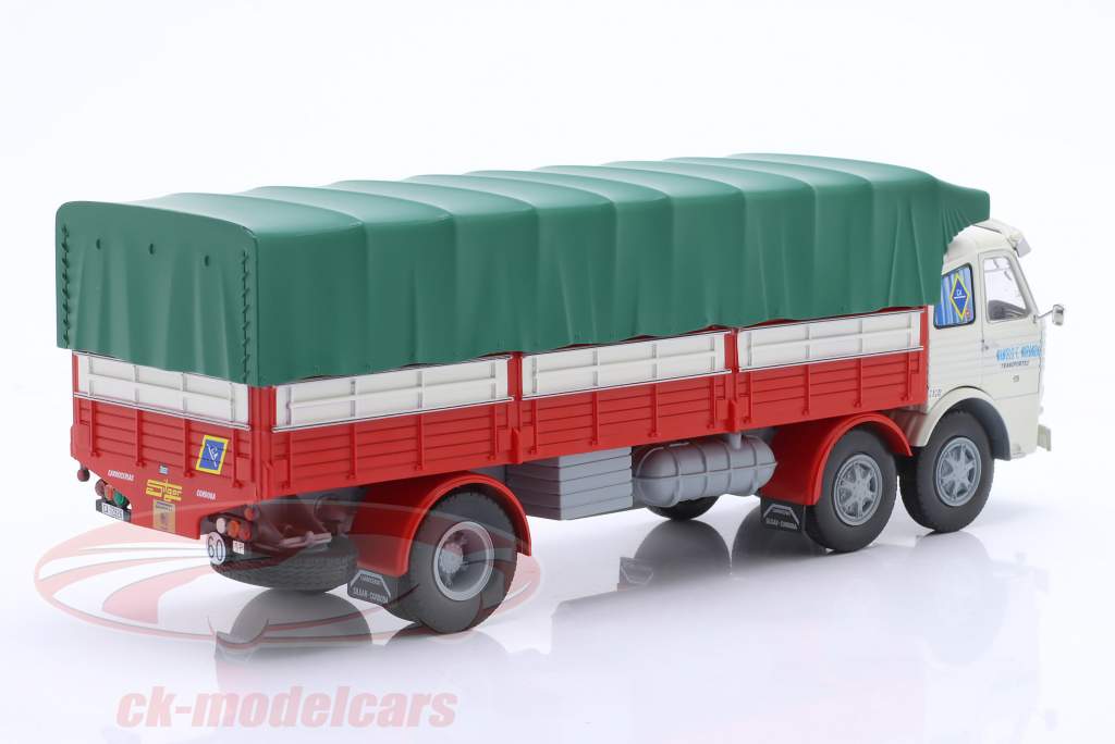 Pegaso 1063 Camion Année de construction 1968 blanc / rouge / vert 1:43 Altaya