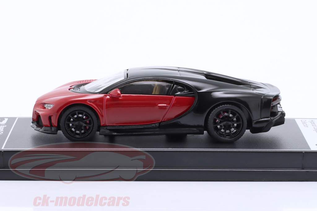 Bugatti Chiron Super Sport Baujahr 2021 rot / schwarz 1:64 Kinsmart
