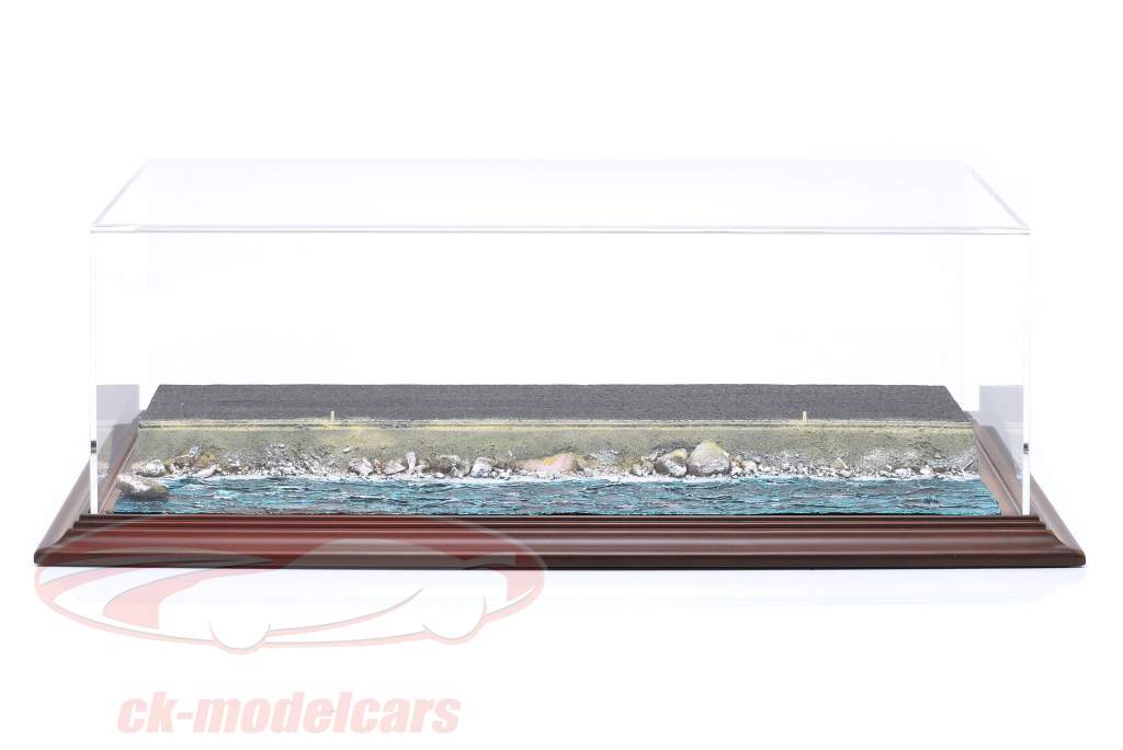 High quality Acrylic Showcase with Diorama base plate Murefte - Sea Side 1:43 Atlantic