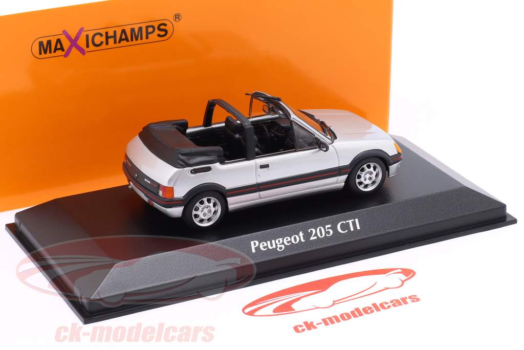 Peugeot 205 CTI conversível ano de construção 1990 prata metálico 1:43 Minichamps