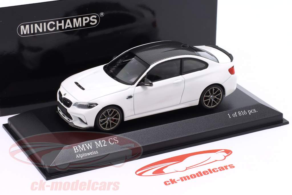 BMW M2 CS (F87) 建设年份 2020 白色的 / 金的 轮辋 1:43 Minichamps