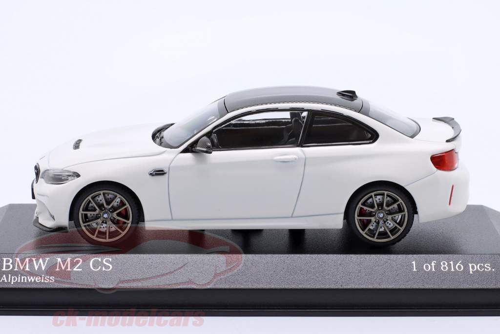 BMW M2 CS (F87) Byggeår 2020 hvid / gylden fælge 1:43 Minichamps