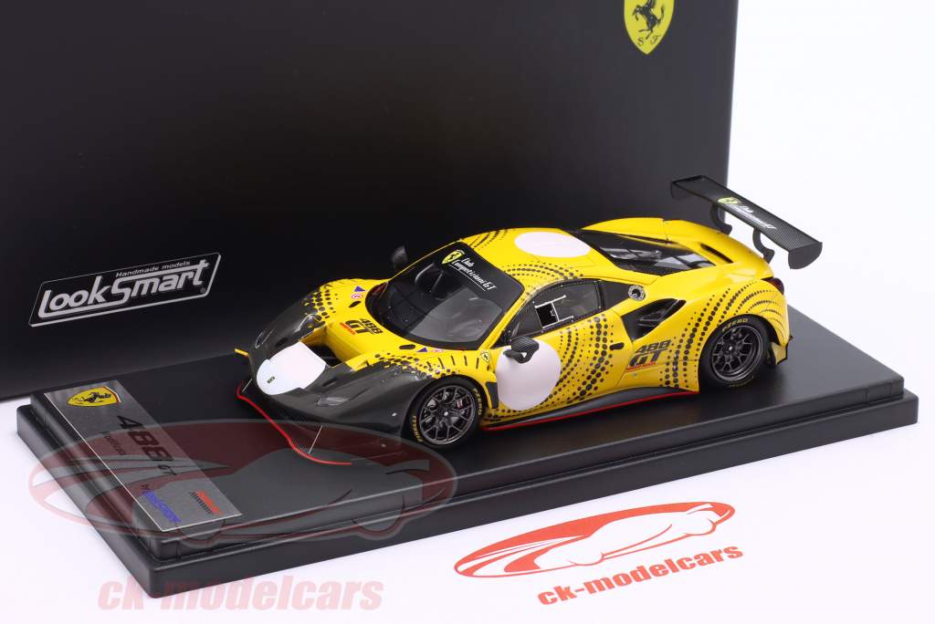 Ferrari 488 GT Modificata 2020 gul / mørkegrå 1:43 LookSmart