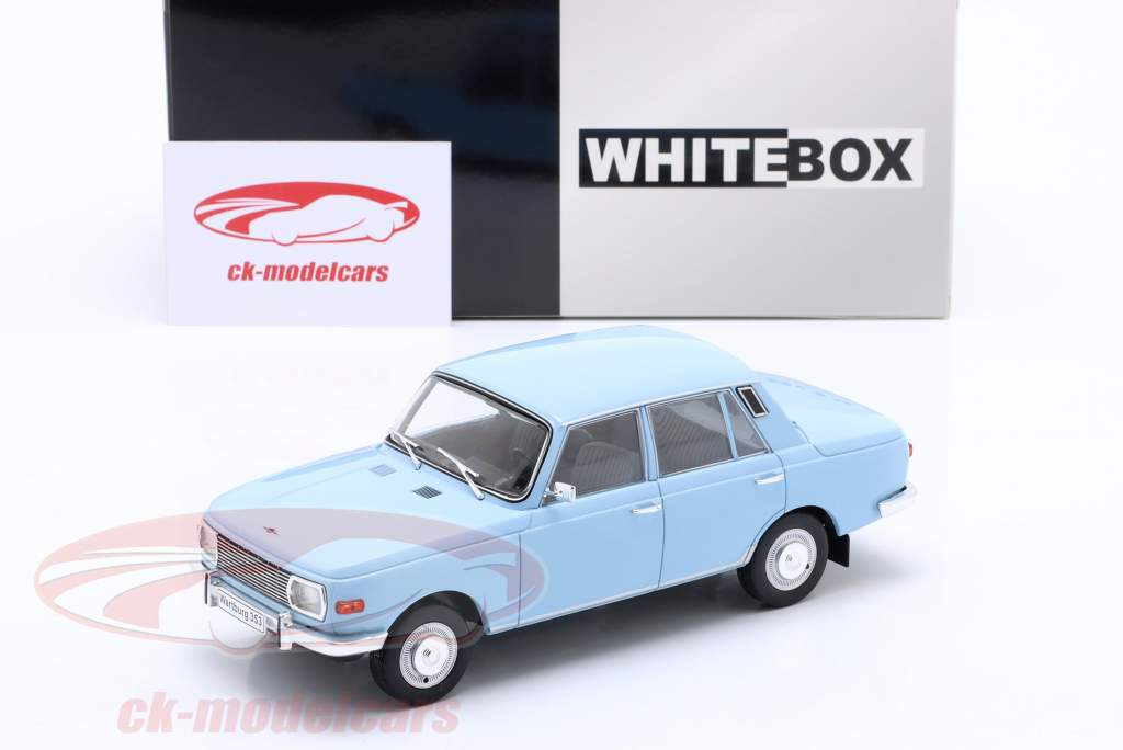 Wartburg 353 årgang 1967 lyseblå 1:24 WhiteBox