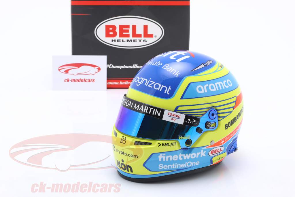 Fernando Alonso #14 Aston Martin Aramco Cognizant formule 1 2023 casque 1:2 Bell