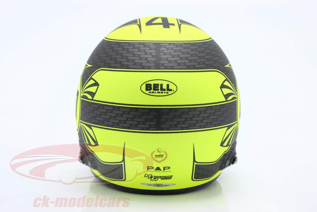 Lando Norris #4 McLaren F1 Team formel 1 2023 hjelm 1:2 Bell