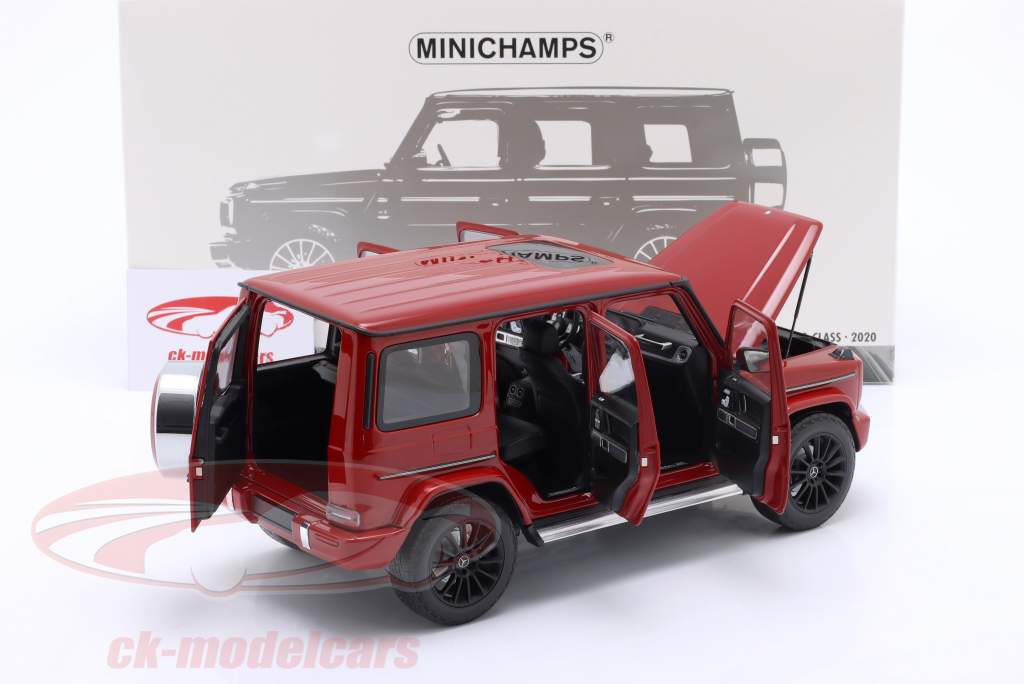 Mercedes-Benz Gクラス (W463) 建設年 2020 赤 1:18 Minichamps