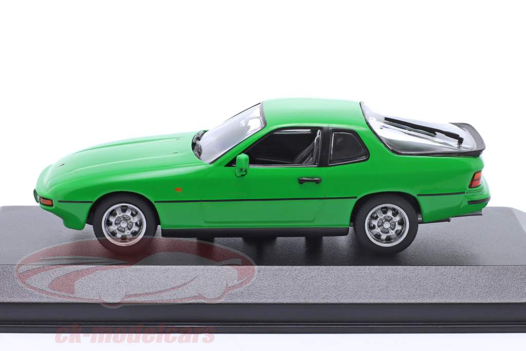 Porsche 924 Anno di costruzione 1976 verde 1:43 Minichamps