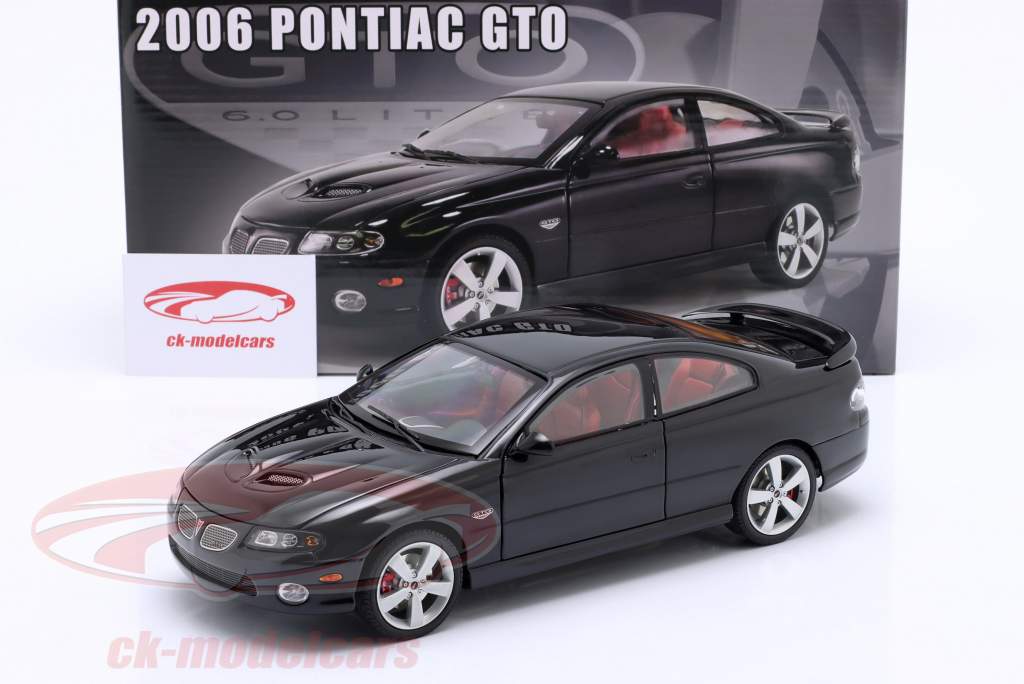 Pontiac GTO year 2006 black 1:18 GMP
