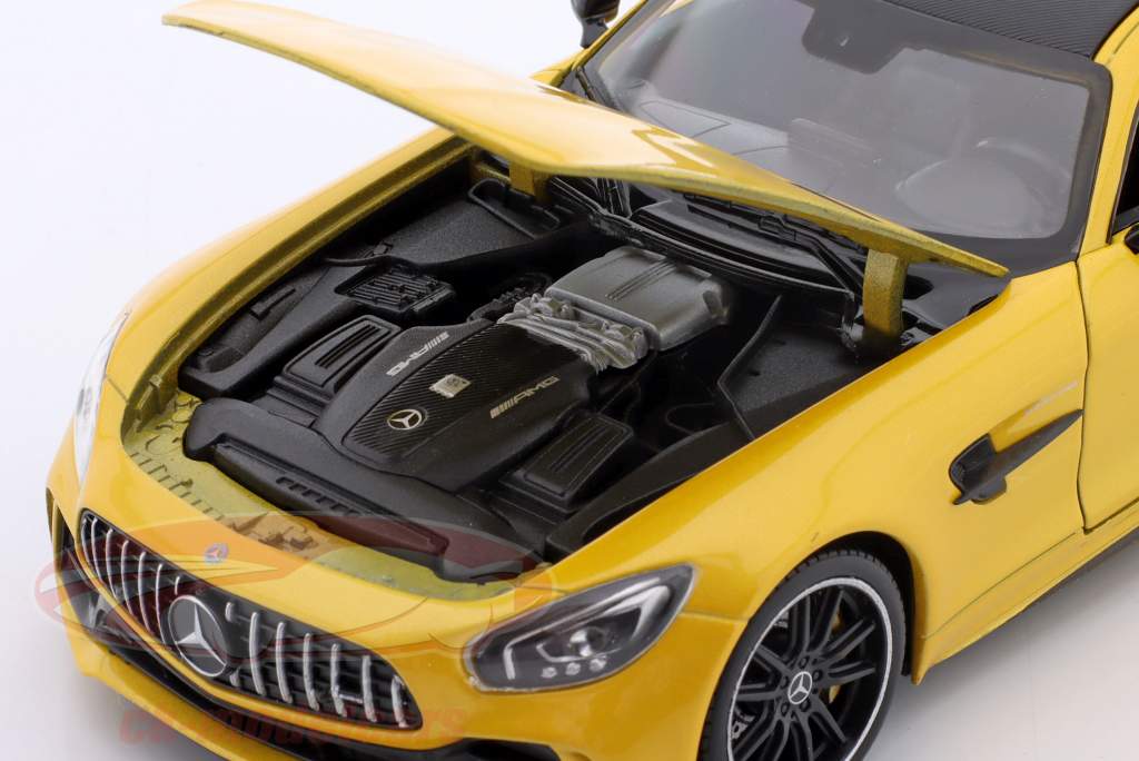 Mercedes-Benz AMG GT-R Год постройки 2017 желтый 1:24 Welly