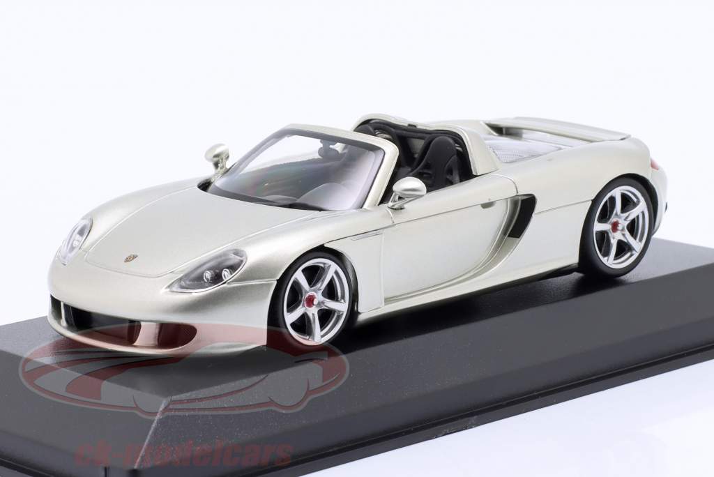 Porsche Carrera GT 建设年份 2003 银 1:43 Minichamps
