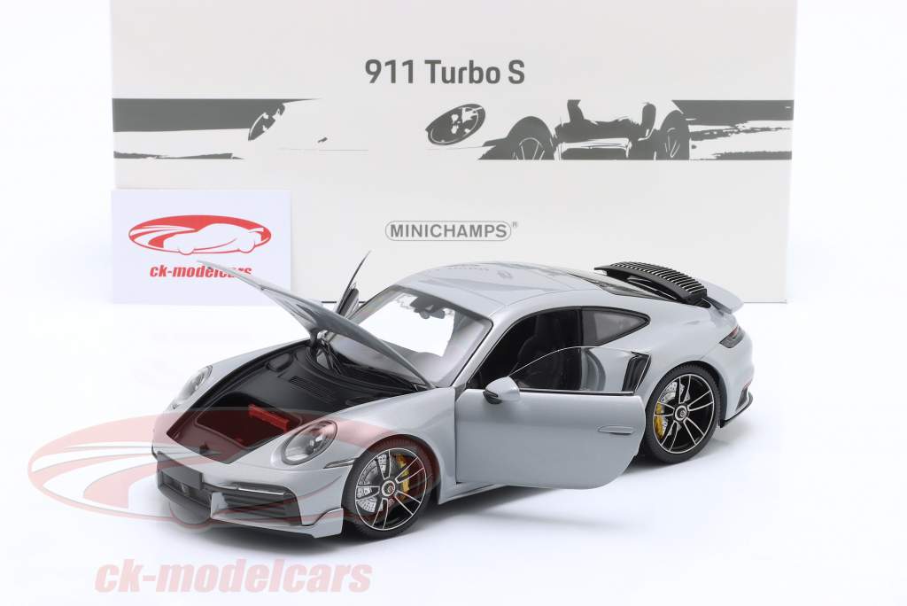Porsche 911 (992) Turbo S Coupe Sport Design 2021 GT silver metallic 1:18 Minichamps