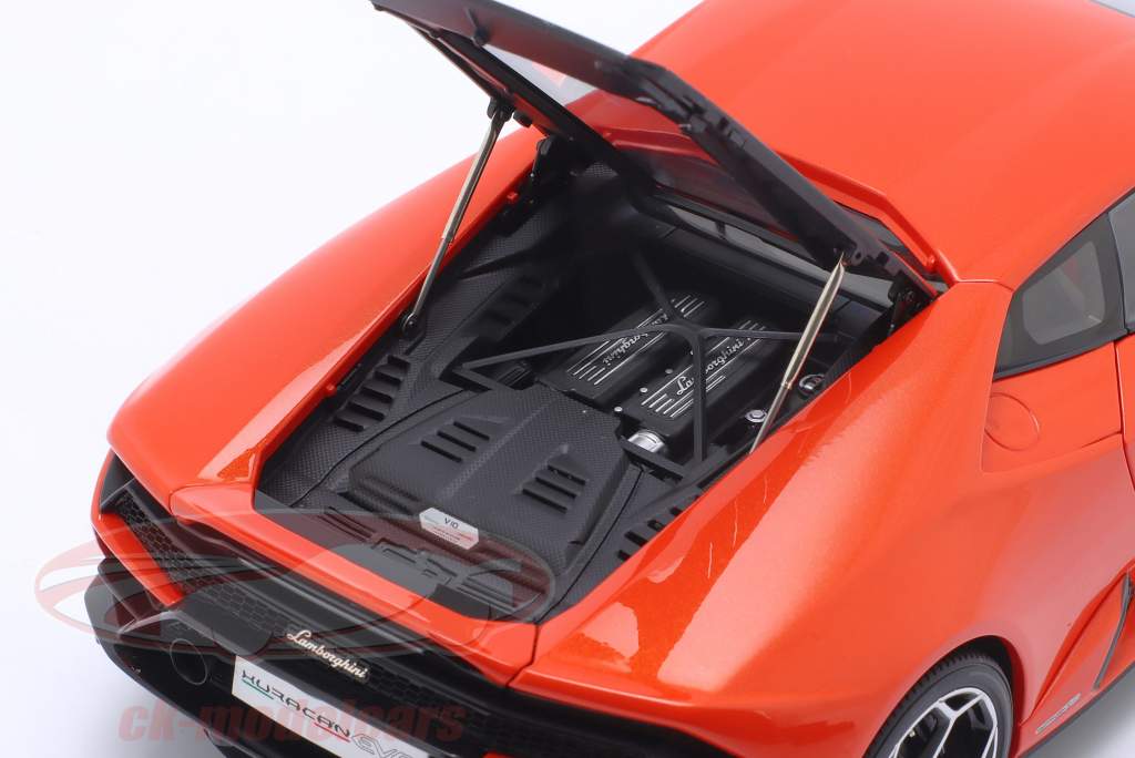 Lamborghini Huracan Evo Byggeår 2019 orange 1:18 AUTOart