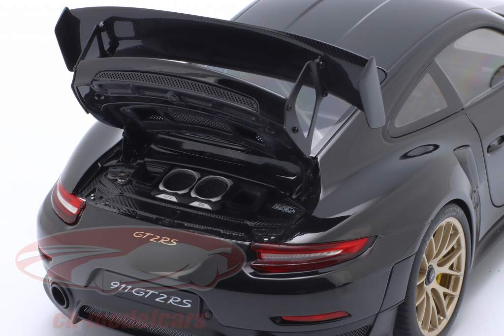 Porsche 911 (991 II) GT2 RS Weissach pakke 2017 sort 1:18 AUTOart