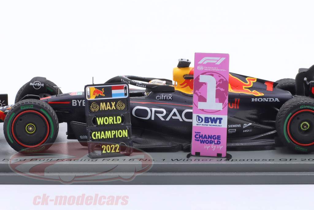 M Verstappen Red Bull RB18 #1 Sieger Japan GP formula 1 World Champion 2022 1:43 Spark