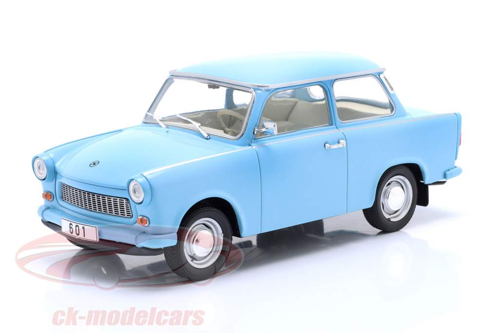 Trabant 601 year 1965 light blue 1:24 WhiteBox