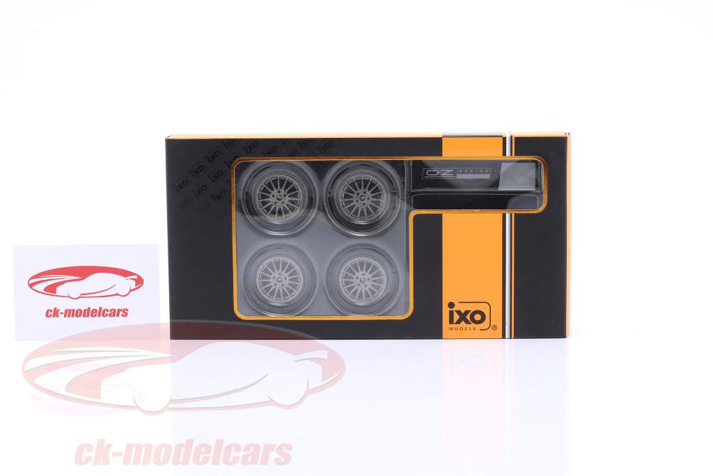 Шины и автомобильные диски Set (4 Кусок) OZ Racing с стоять 1:18 Ixo