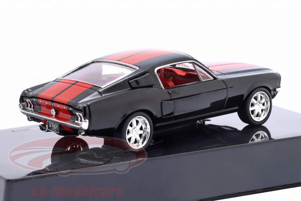 Ford Mustang Fastback Año de construcción 1967 negro / rojo 1:43 Ixo