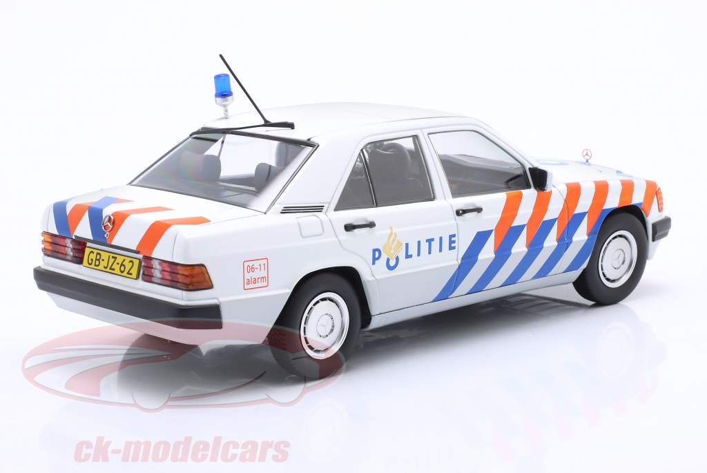 Mercedes-Benz 190 (W201) 警察 荷兰 1993 白色的 1:18 Triple9