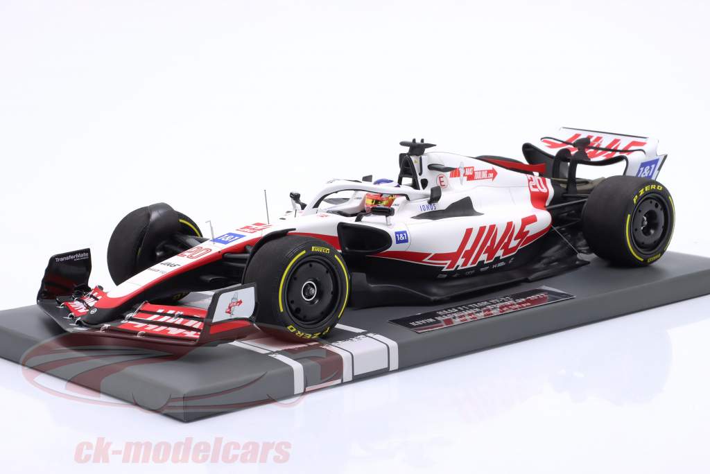 Kevin Magnussen Haas VF-22 #20 British GP Formel 1 2022 1:18 Minichamps