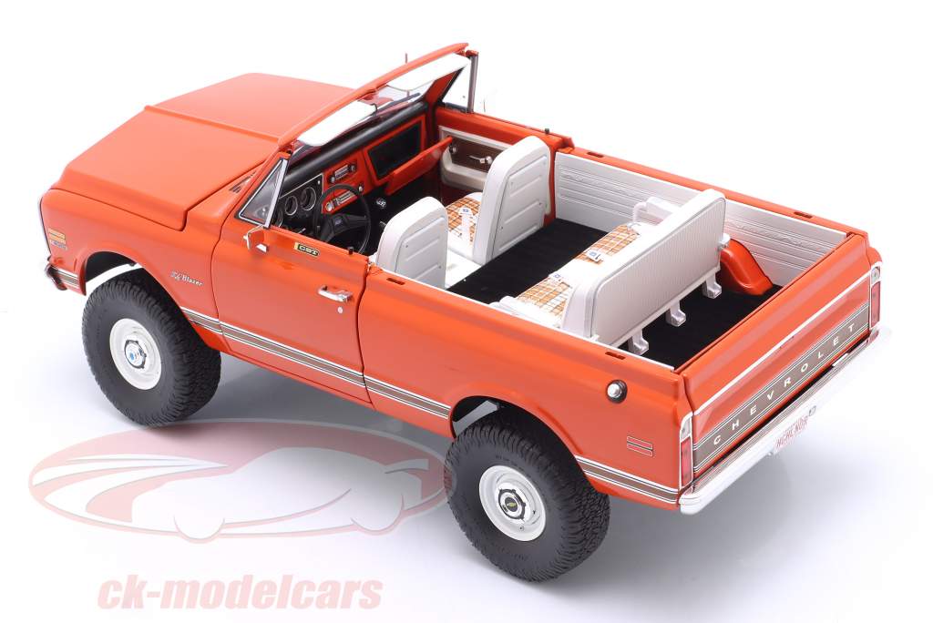 Chevrolet K5 Blazer Highlander Edition 1972 hugger オレンジ 1:18 GMP