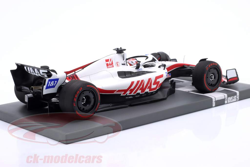Kevin Magnussen Haas VF-22 #20 5th Bahrain GP formula 1 2022 1:18 Minichamps