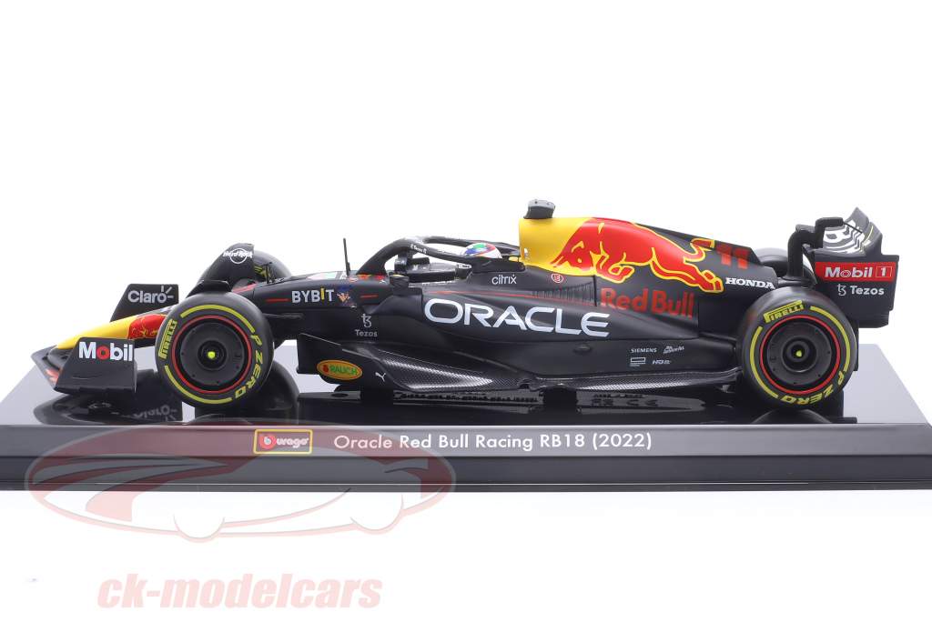 S. Perez Red Bull Racing RB18 #11 формула 1 2022 1:24 Bburago