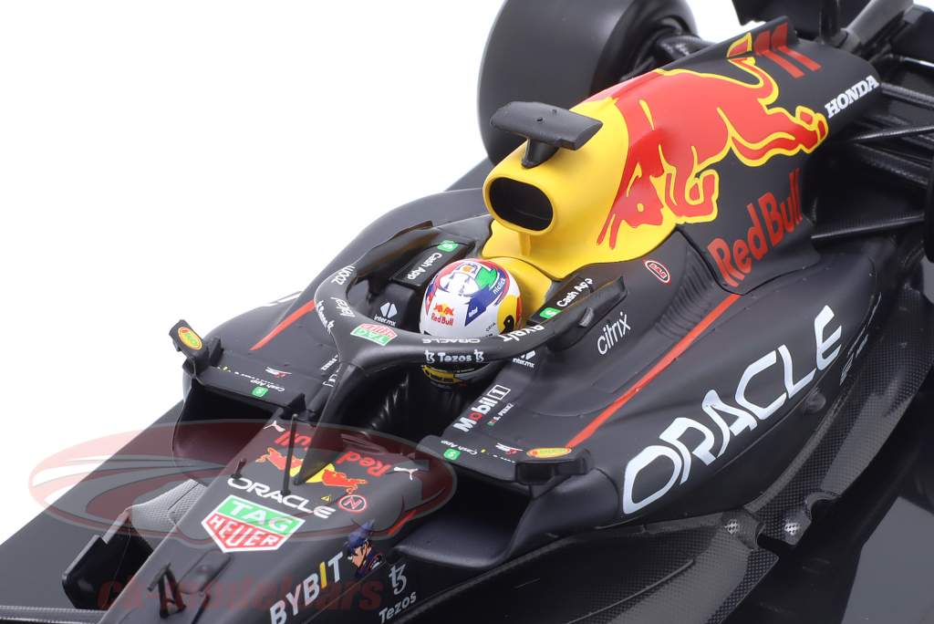 S. Perez Red Bull Racing RB18 #11 公式 1 2022 1:24 Bburago