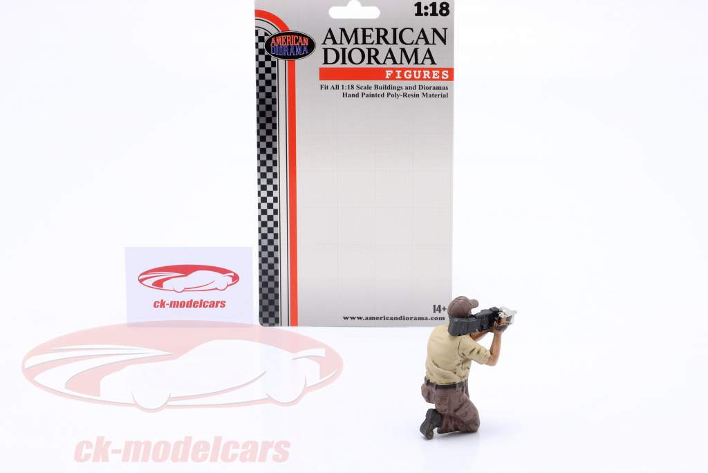 Mechanic Crew Offroad Camel Trophy figure #7 1:18 American Diorama