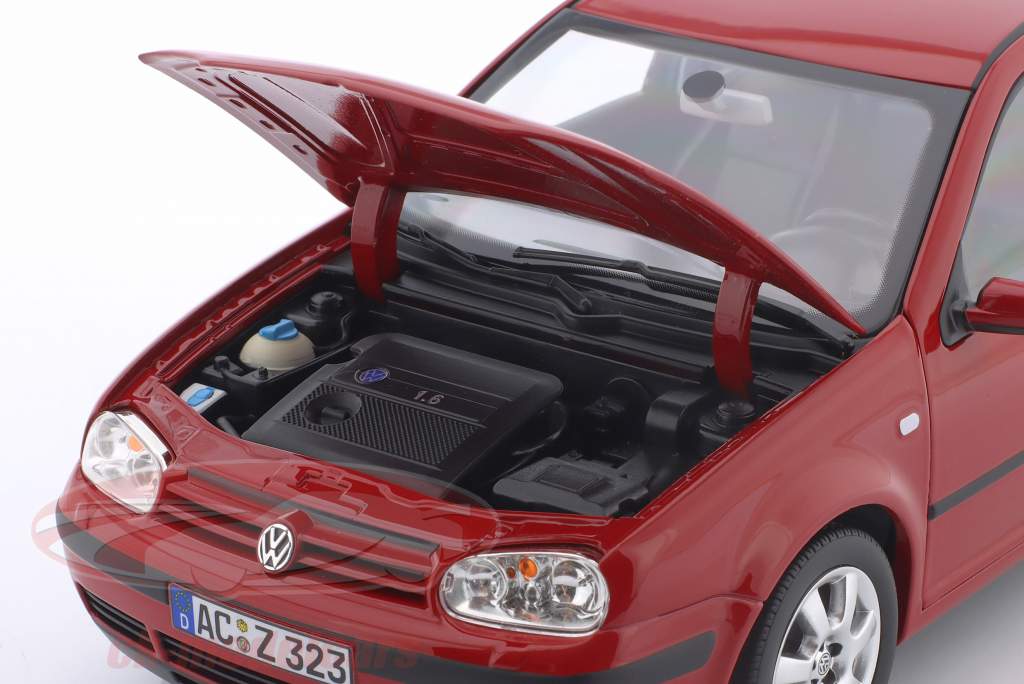 Volkswagen VW Golf MK4 year 2002 red 1:18 Norev
