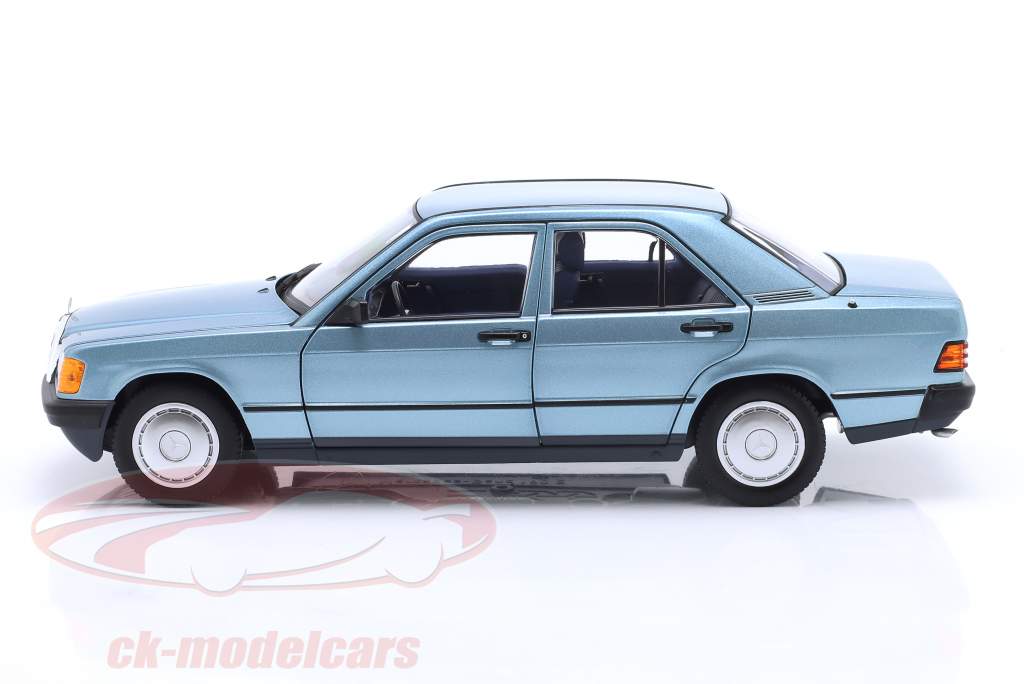 Mercedes-Benz 190E 建设年份 1984 浅蓝色 金属的 1:18 Norev