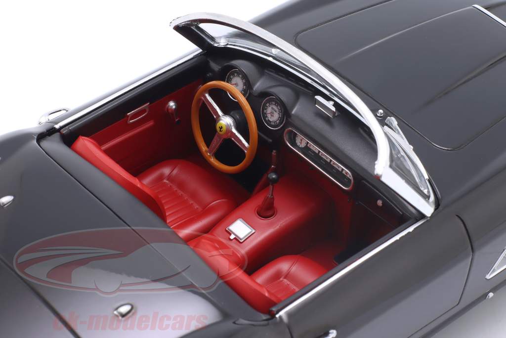 Ferrari 250 GT California Spyder Byggeår 1960 sort / sølv 1:18 KK-Scale