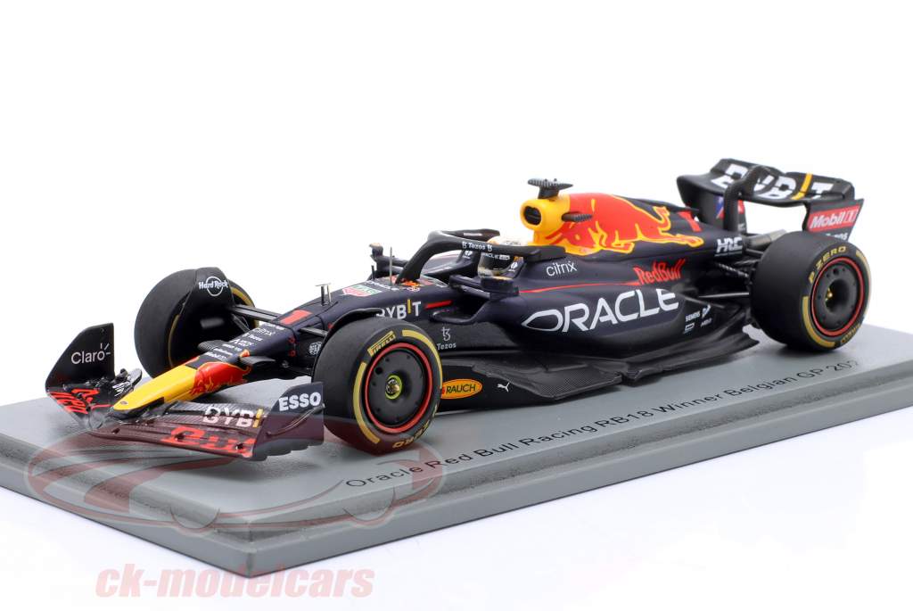 M. Verstappen Red Bull RB18 #1 ganhador Bélgica GP Fórmula 1 Campeão mundial 2022 1:43 Spark