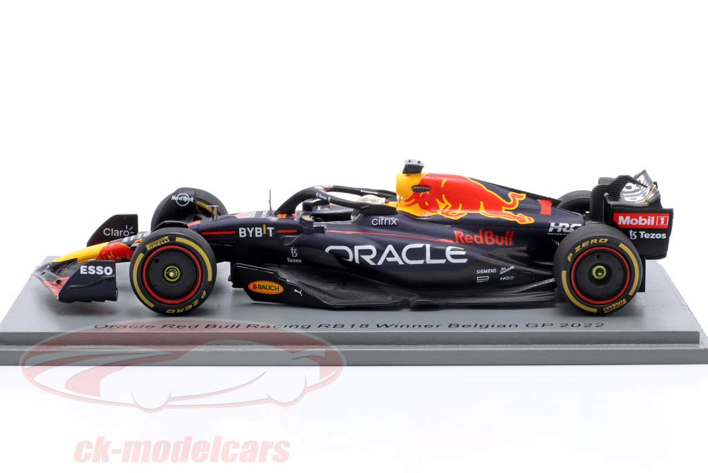 M. Verstappen Red Bull RB18 #1 Winner Belgium GP Formula 1 World Champion 2022 1:43 Spark