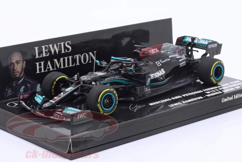 Lewis Hamilton Mercedes-AMG F1 W12 #44 Ganhador Catar GP Fórmula 1 2021 1:43 Minichamps