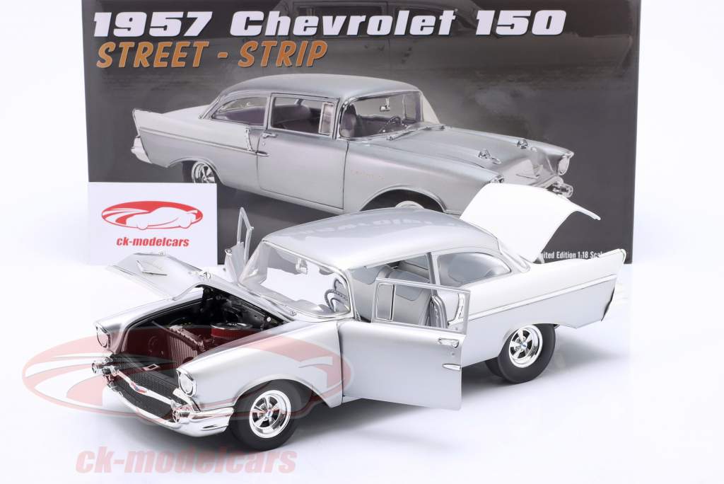 Chevrolet 150 Street Strip Год постройки 1957 Серый / белый 1:18 GMP