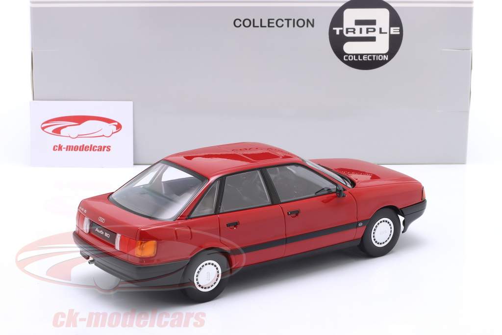Audi 80 (B3) Год постройки 1989 красный 1:18 Triple9