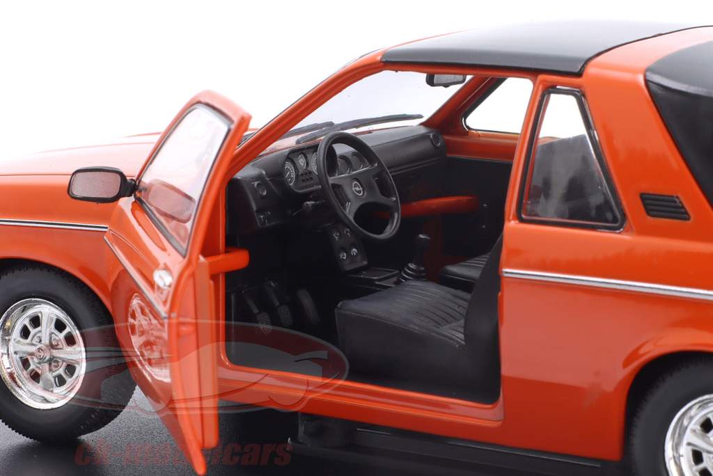 Opel Kadett C Aero Año de construcción 1976 naranja / negro 1:24 Hachette