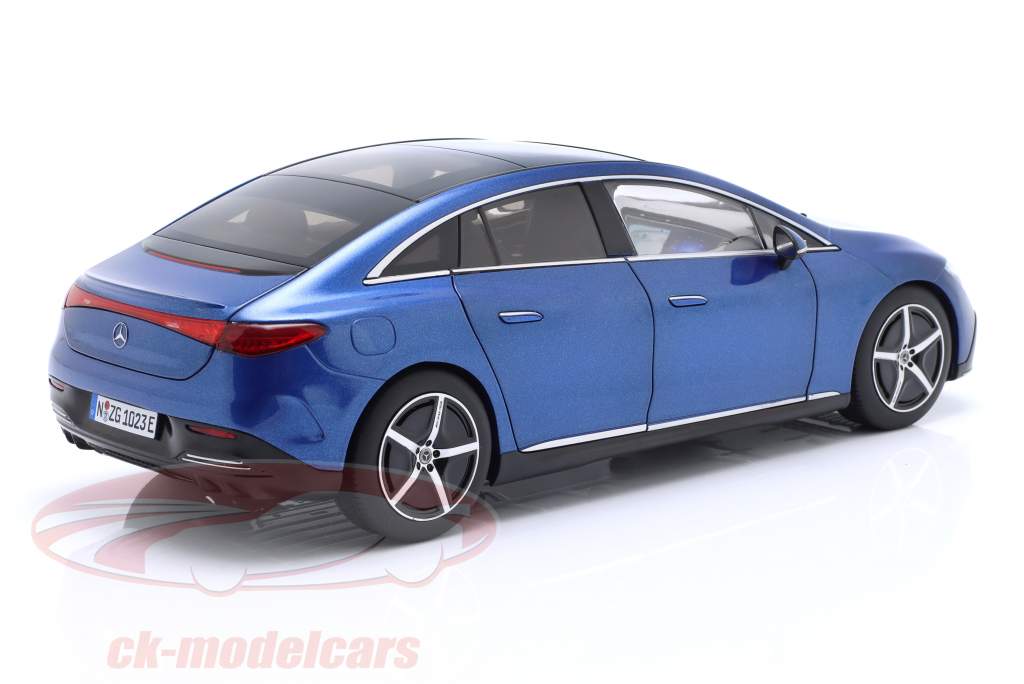 Mercedes-Benz EQE (V295) Bouwjaar 2022 spectraal blauw metalen 1:18 NZG
