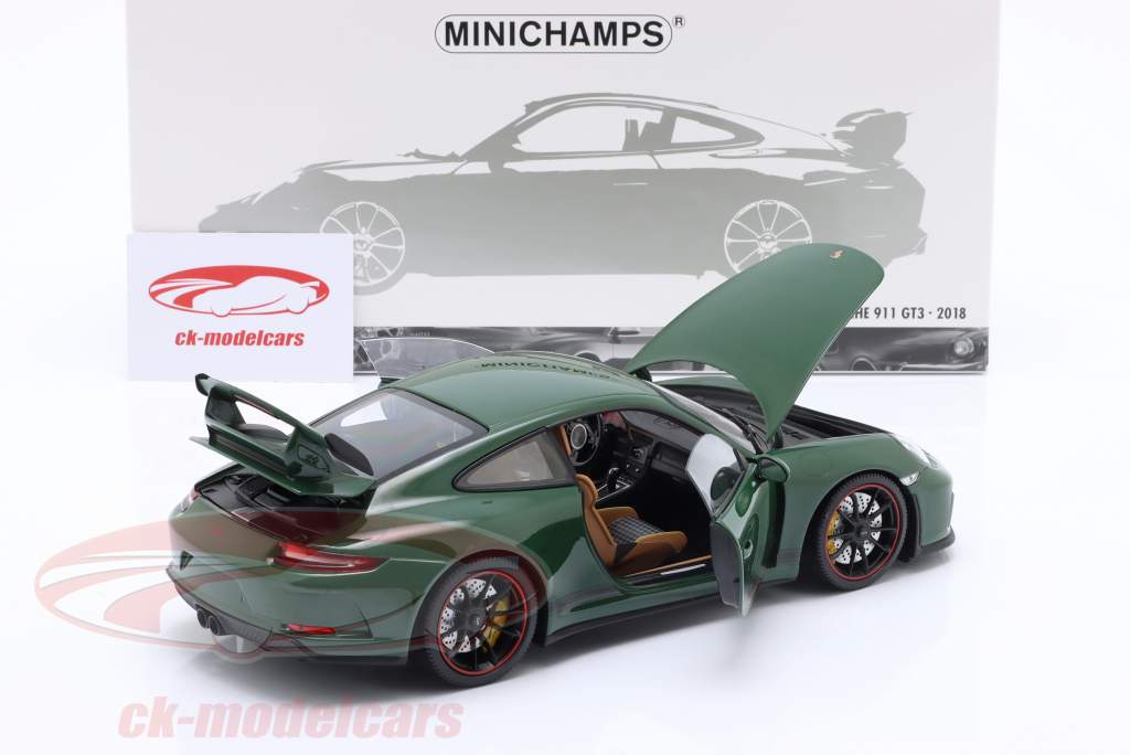 Porsche 911 (991 II) GT3 year 2017 dark green 1:18 Minichamps