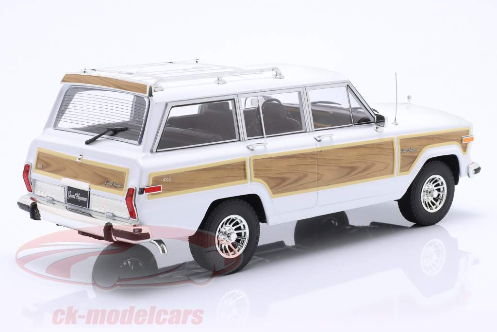 Jeep Grand Wagoneer Bouwjaar 1989 wit / hout uiterlijk 1:18 KK-Scale